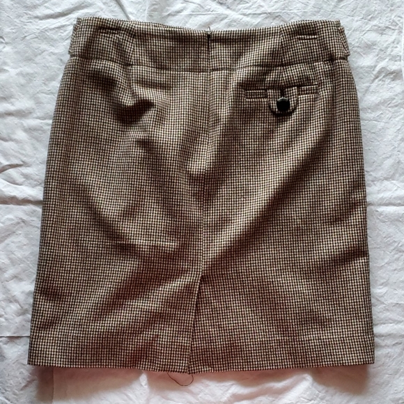 Banana Republic Skirt - Picture 2 of 4